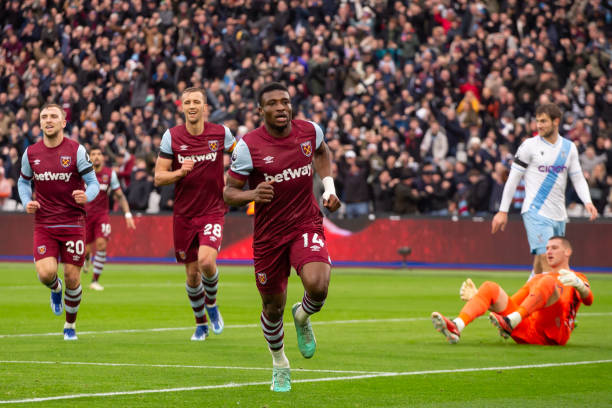 而阿诺德的 而阿诺德的